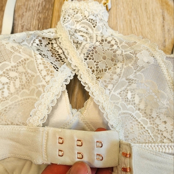 Aerie Unbranded Bra Bundle 4 Piece Balconette Bralette Women's 34B Lace - Picture 9 of 10